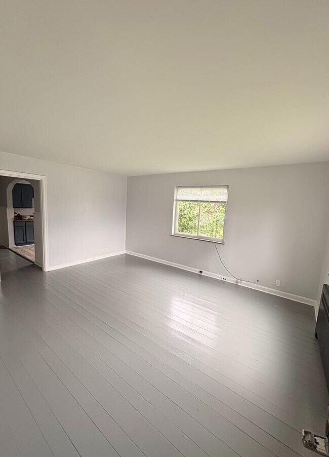 Photo - 7169 Reading Rd Apartment