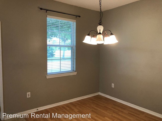 Foto del edificio - 4 br, 2.5 bath House - 7132 Five Oaks Dr