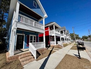 Building Photo - 607 N Coyle St