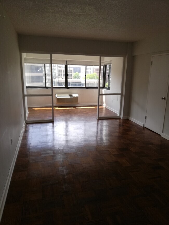 Espacio principal - 2141 I Street Northwest