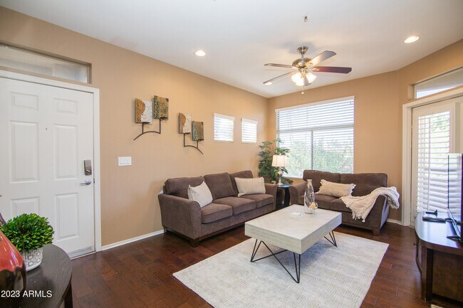 Foto del edificio - 11375 E Sahuaro Dr