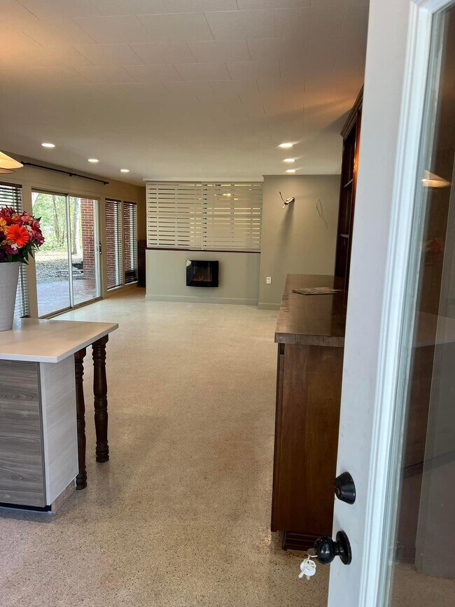 Foto del edificio - 215 Live Oak Ave E