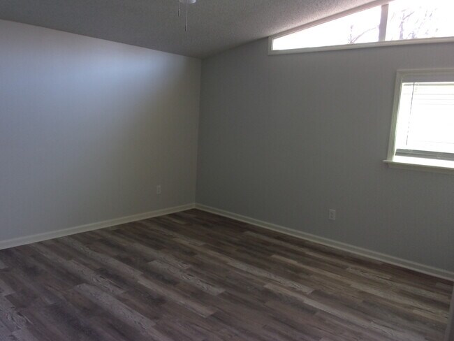 Building Photo - 1772 Hester Rd