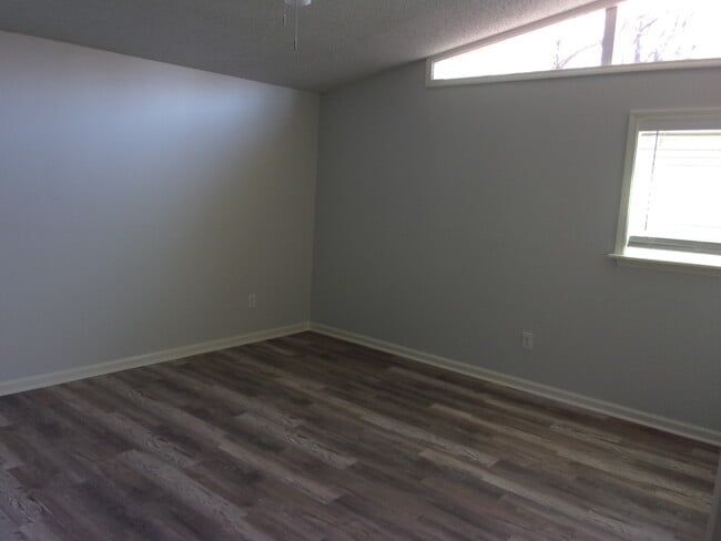 Foto del edificio - 1772 Hester Rd