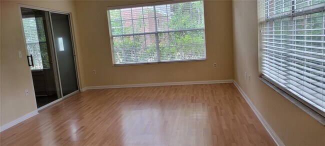 Foto del edificio - 5250 SW 97th Dr