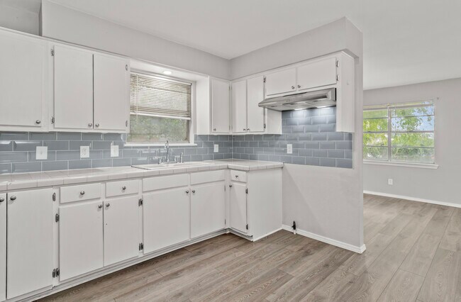 Foto del edificio - 2517 W Hackberry Ave