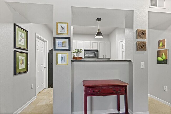 Foto del edificio - Corporate Furnished Rental