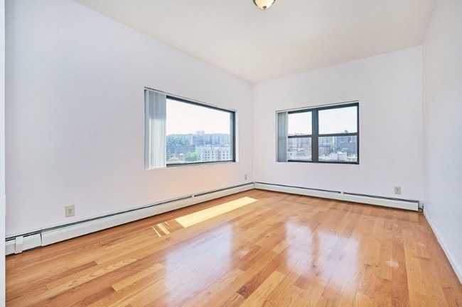 Building Photo - 288 Wadsworth Ave