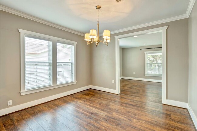 Building Photo - 4430 McKinney St