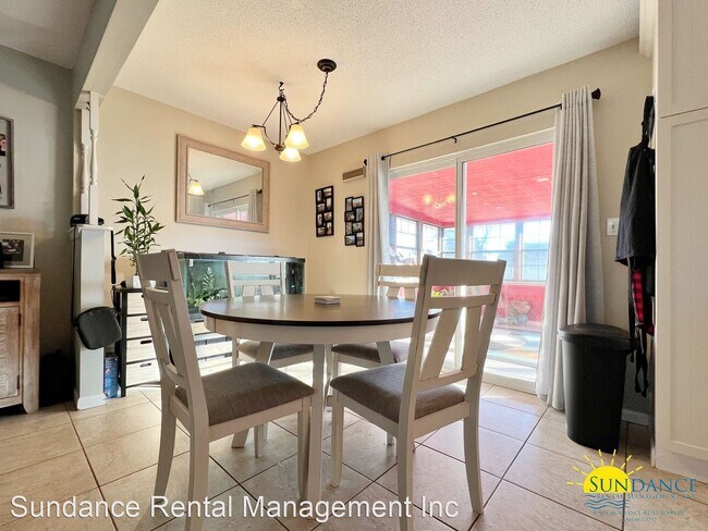 Foto del edificio - 3 br, 2 bath House - 411 Fleetwood Drive