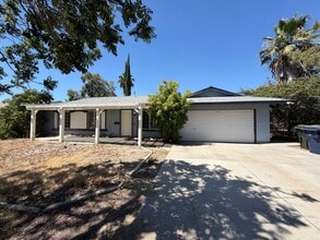 Building Photo - 539 Hidalgo Ave