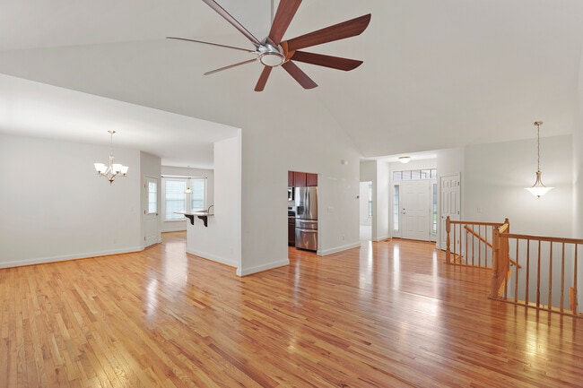 Building Photo - 609 Olde Field Dr