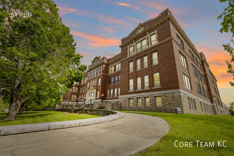 Foto principal - 315 E 39th St