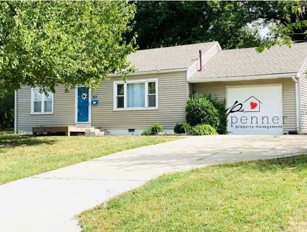 Primary Photo - 615 NW Olive St