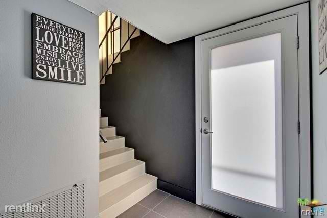 Building Photo - 2727 S Sierra Madre