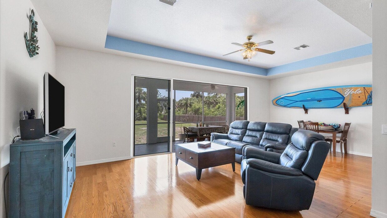 Foto principal - 503 Laurel Rd W