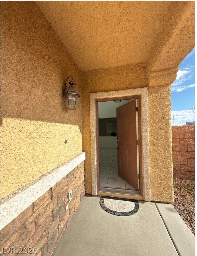 Building Photo - 1074 Valley Light Ave