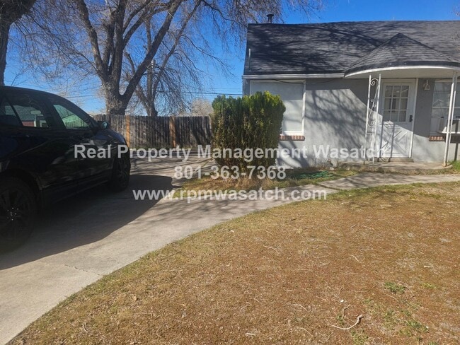 Building Photo - 297 Marvista Ln