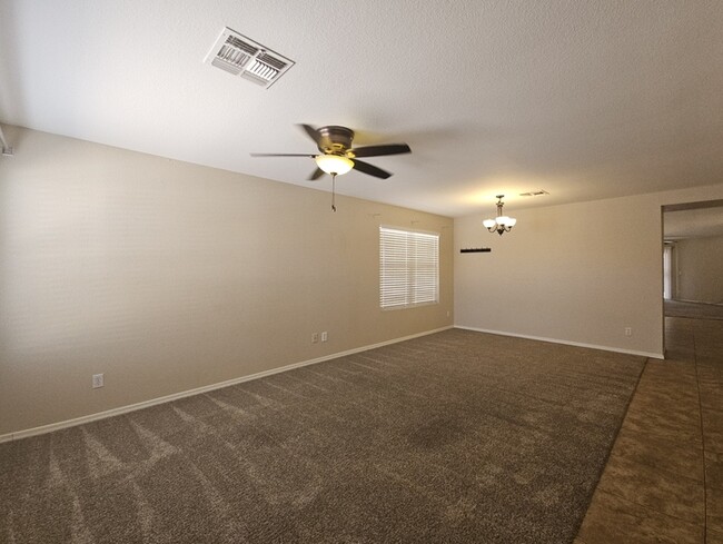 Building Photo - 8547 E Lobo Ave