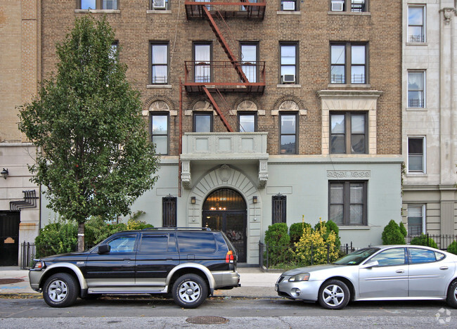 Foto del edificio - 159  Eastern Parkway