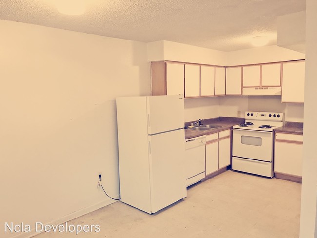 Foto del edificio - 1 br, 1 bath Apartment - 6880 Cezanne Ave
