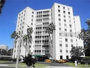 Building Photo - 435 S Gulfstream Ave