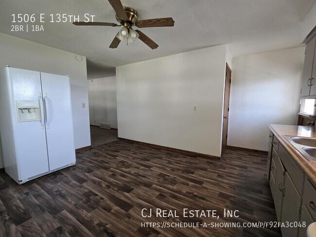 Foto del edificio - 1506 E 135th St