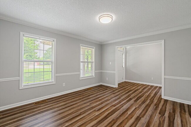 Building Photo - 103 Ivywood Road