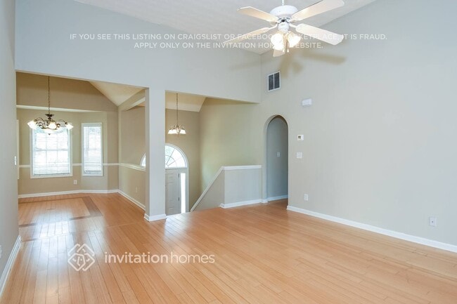 Building Photo - 803 Tucker Trail