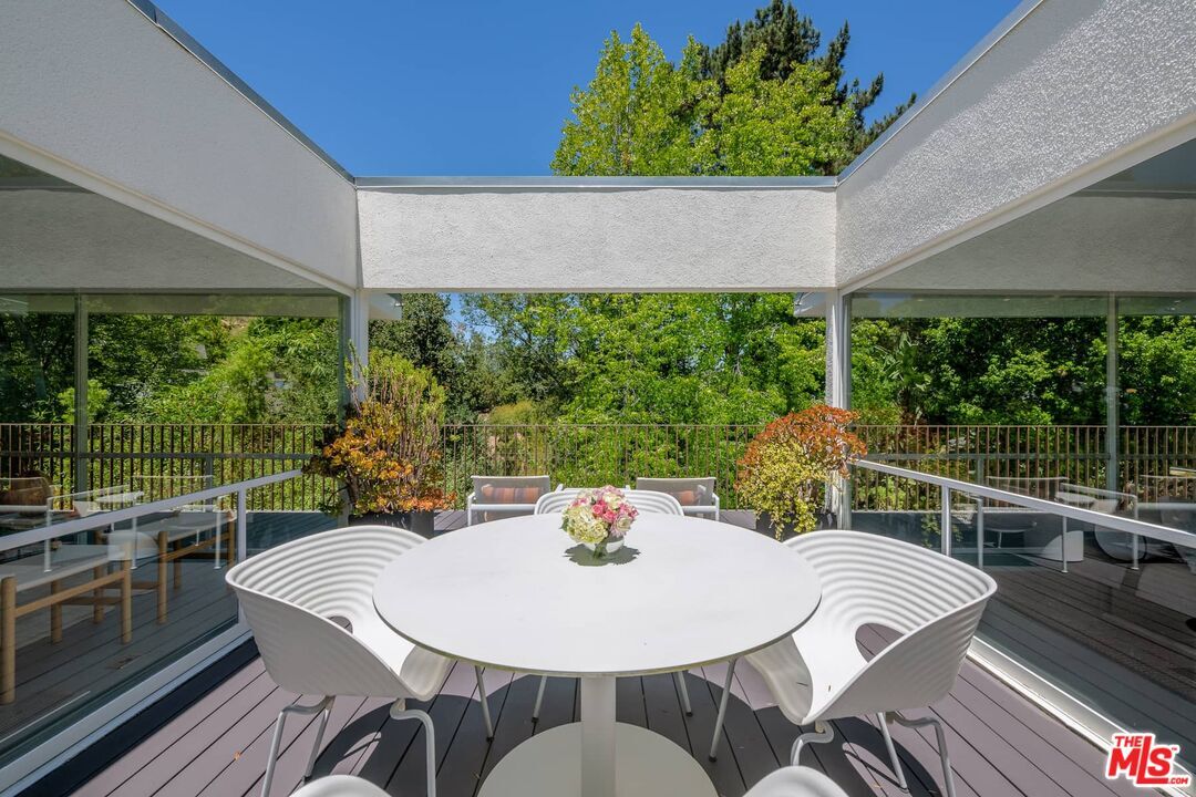 Foto principal - 7334 Woodrow Wilson Dr