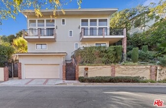 Building Photo - 14550 Round Valley Dr