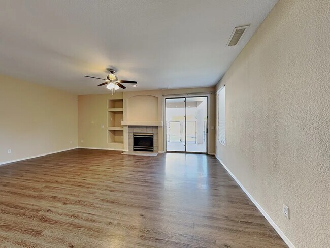 Foto del edificio - 3843 W Fallen Leaf Ln