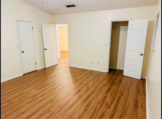 Photo - 630 Catrina Ct House