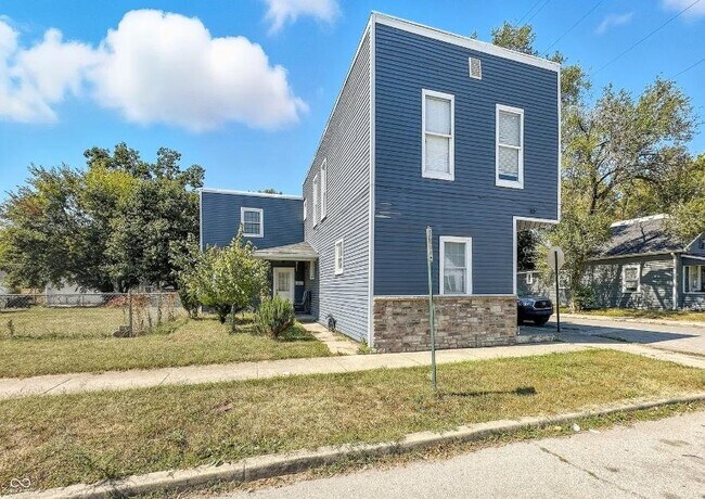 Building Photo - 1902 S Delaware St