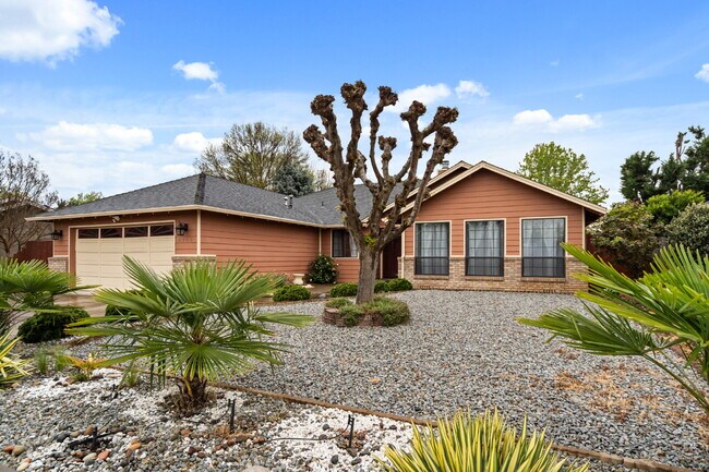 Foto del edificio - 2360 Temple Dr