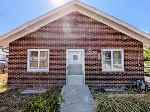 Building Photo - 871 N 700 E