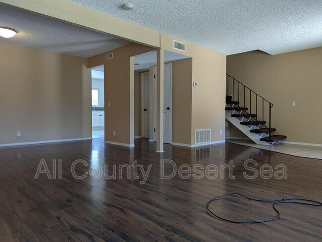 Photo - 18231 Crater Lake Ct House