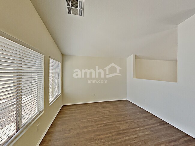 Foto del edificio - 1247 S Boulder Street Unit C15