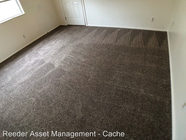 Building Photo - 257 W 600 N