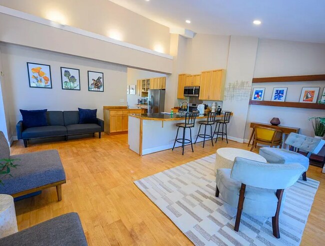 Foto del edificio - 4433 Date Ave