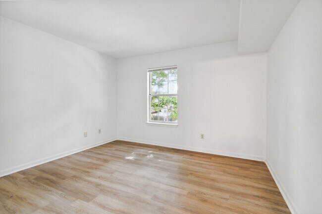 Foto del edificio - Amhurst III Apartments