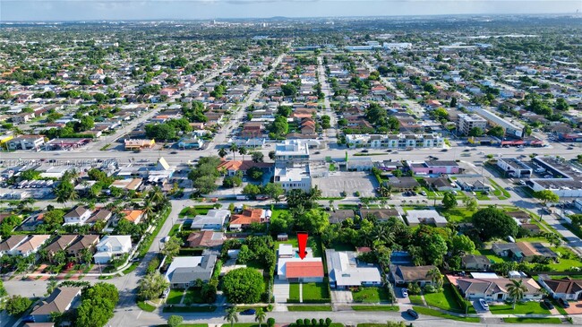 Foto del edificio - 8945 SW 41st Terrace