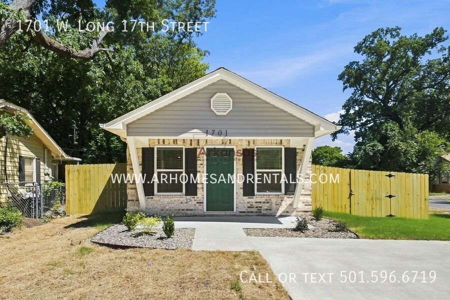 Foto principal - 1701 W Long 17th St