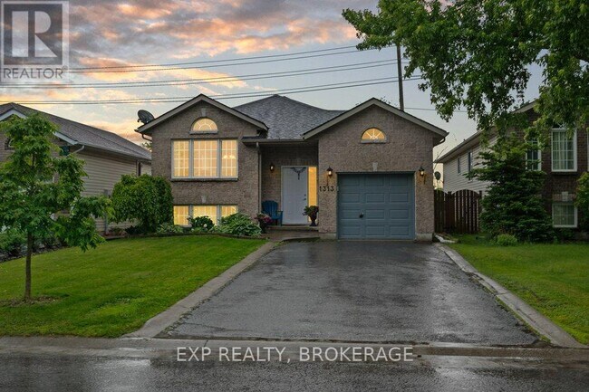 Building Photo - 1313 Juniper Dr