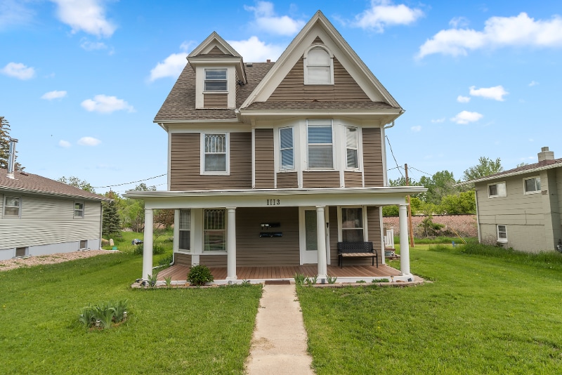 1113 Kingsbury St Unit 4, Belle Fourche, SD 57717 Apartment for Rent