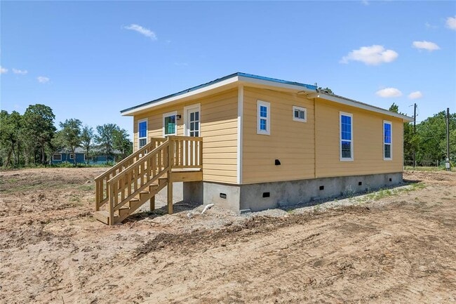 Building Photo - 255 Foothill Rd