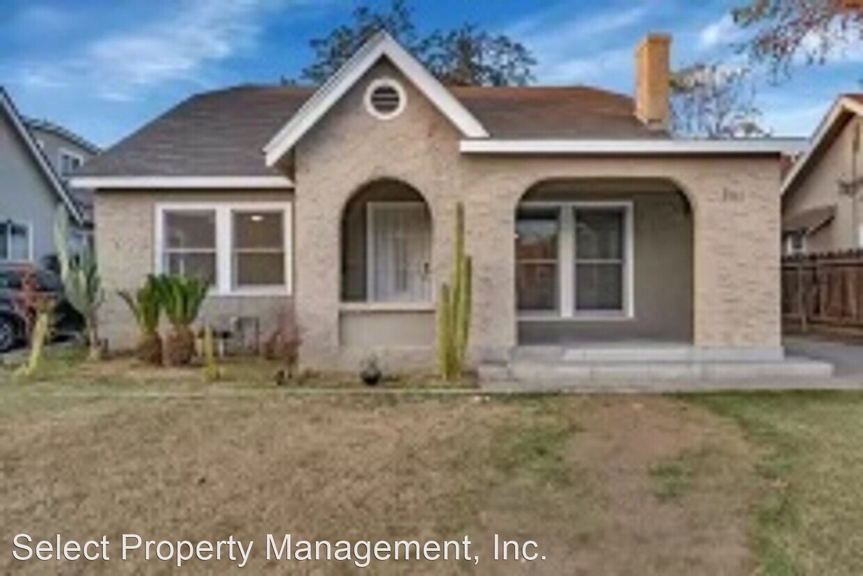 Foto principal - 3 br, 2 bath House - 661 E. Clinton Avenue