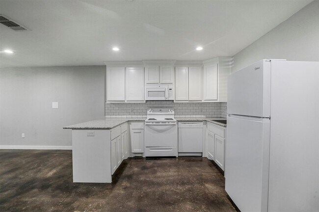 Building Photo - 410 S Mirick Ave