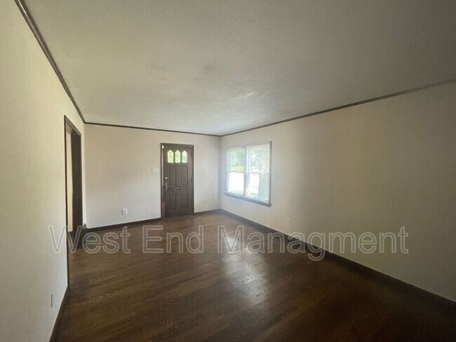 Foto del edificio - 3605 St Gregory Ln