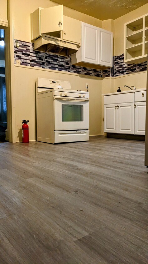 Foto principal - 730 Kohn St